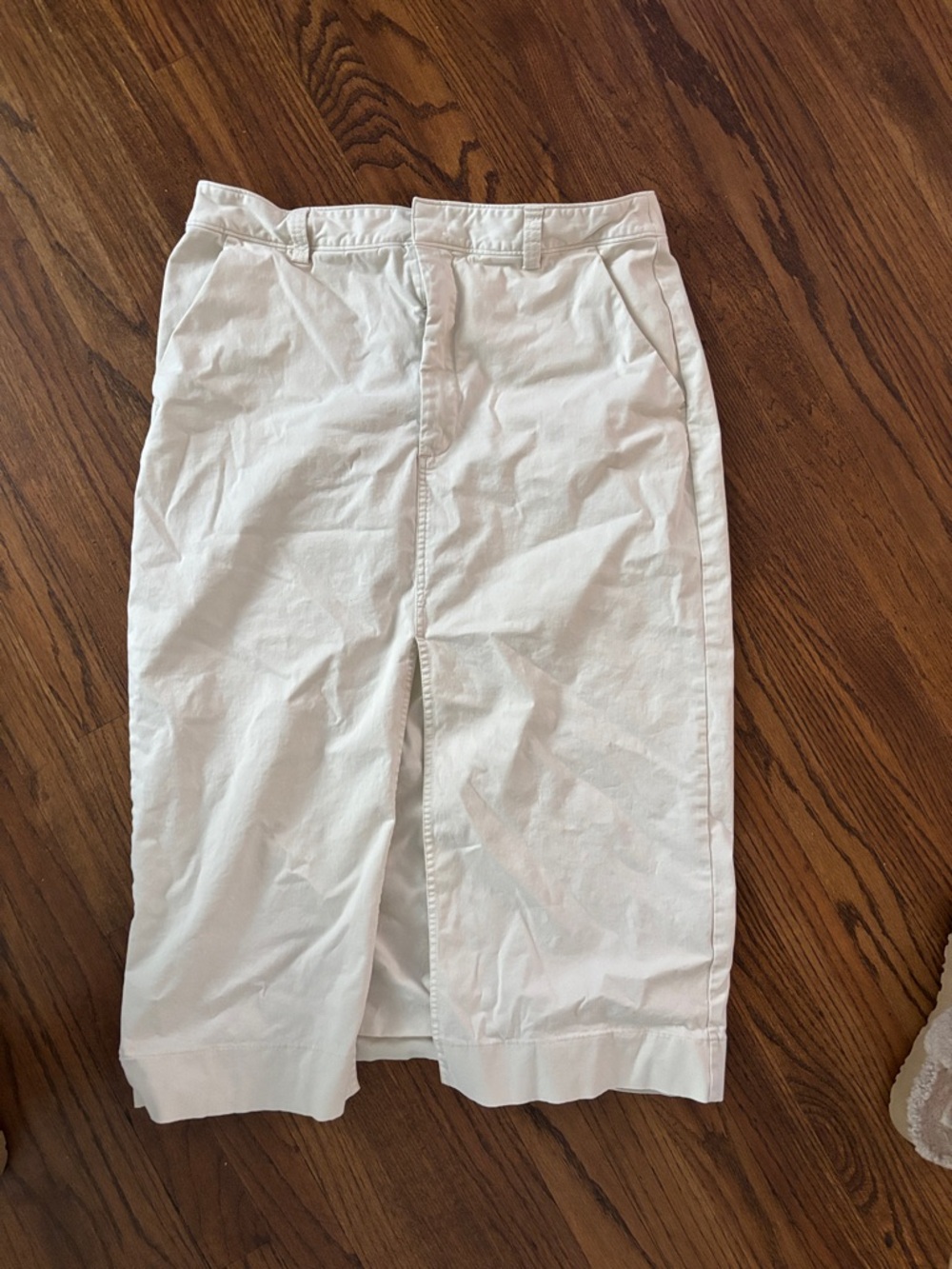 Abercrombie White Women's Midi Skirt - Classic Straight Cut